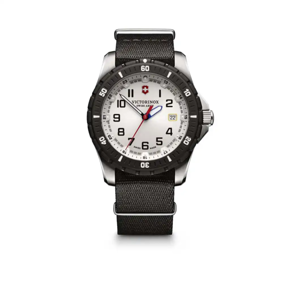 Victorinox 241676.1 Maverick Sport Quartz Erkek Kol Saati - 1